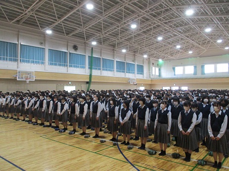 ６月の朝礼でした！