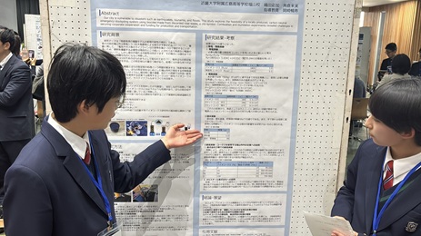 25barasinpojiumu (5).jpg